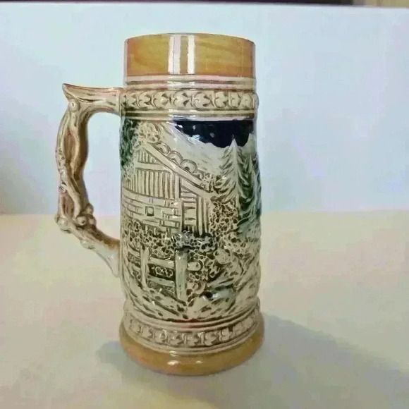 Vintage beer stein 7 in tall. - Picture 2 of 3